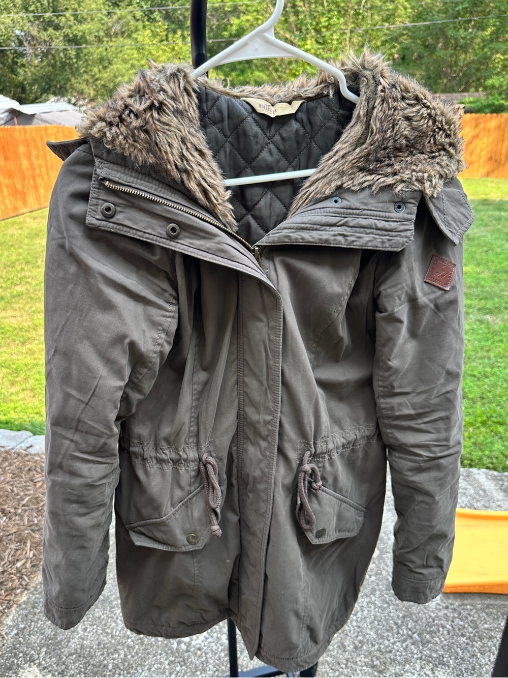 Hollister Olive Green Parka Jacket Coat with Faux Fur-Lined Hood S